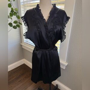 Linea Donatella Satin Wrap Robe Ruffle Trim Embroidered Accents Size Medium